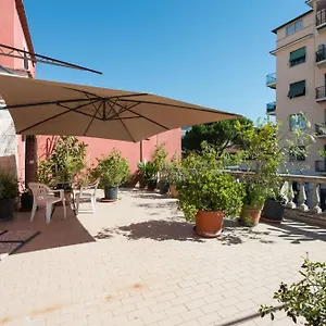 https://cornelia-penthouse.it-romehotels.com